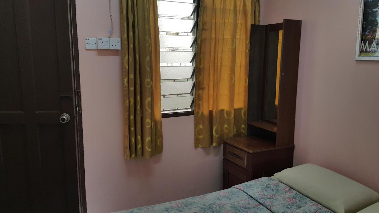 Alora Budget Inn Tanah Rata Exteriör bild