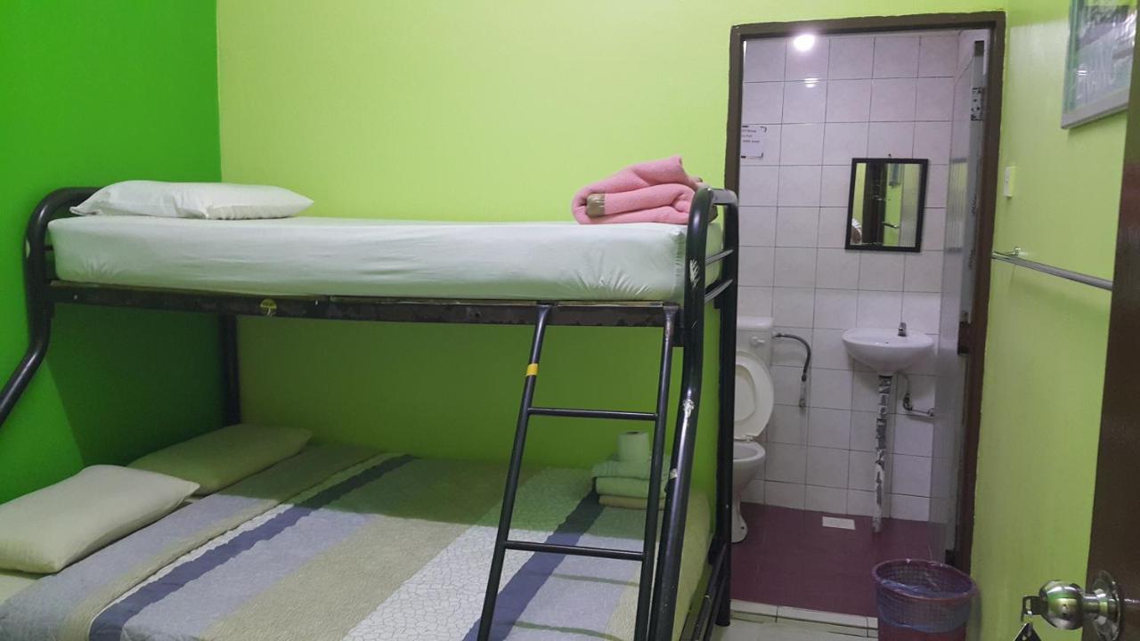 Alora Budget Inn Tanah Rata Exteriör bild