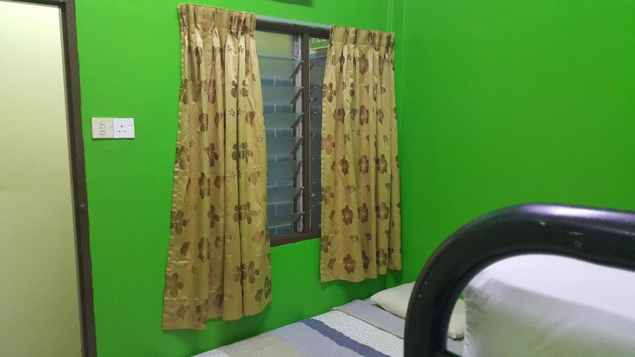 Alora Budget Inn Tanah Rata Exteriör bild