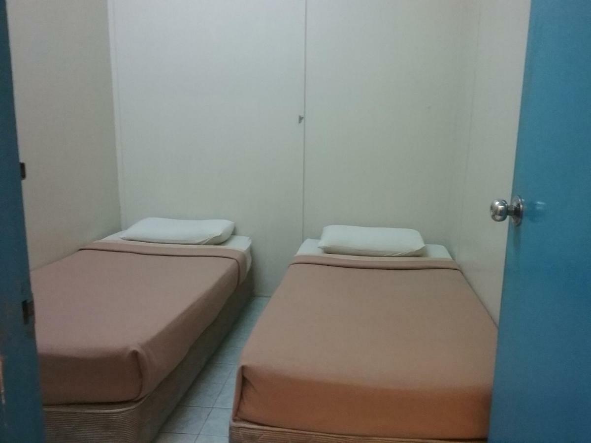 Alora Budget Inn Tanah Rata Exteriör bild